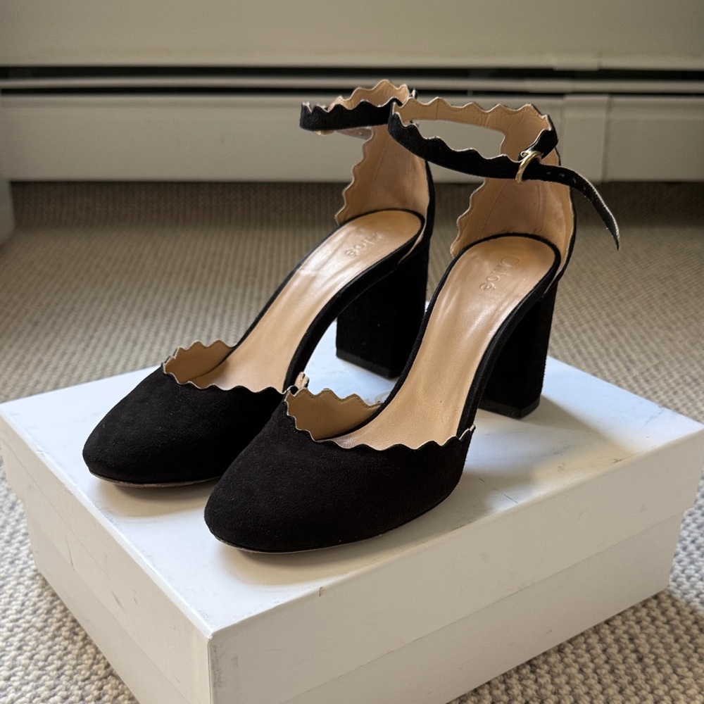 Chloe Black Scalloped Heels